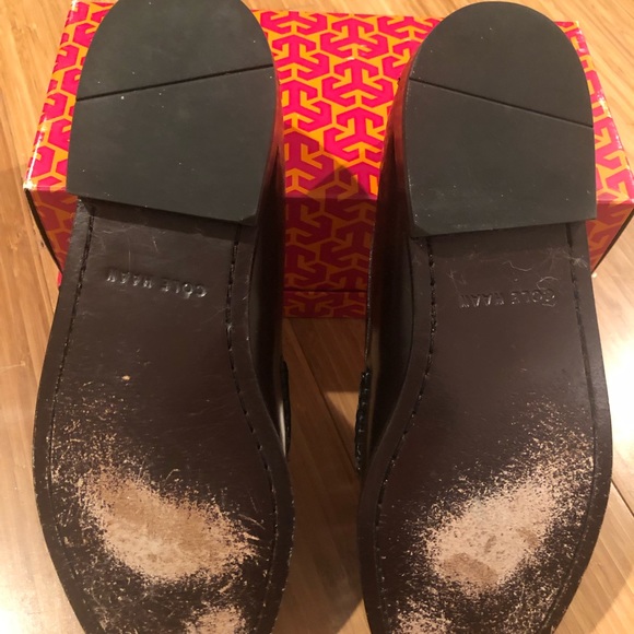 Cole Haan Tassel Loafer. Cordavan color - Picture 4 of 4